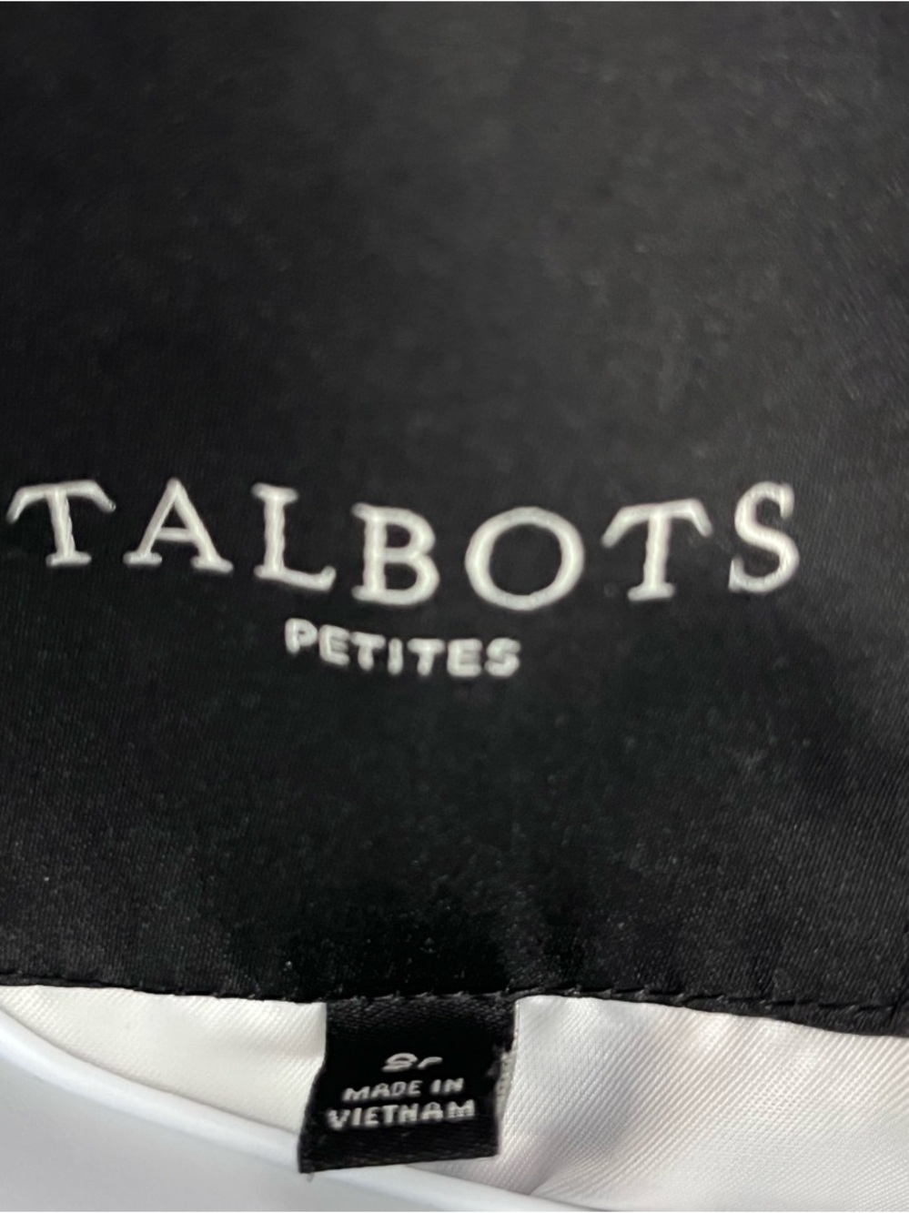 TALBOTS Black and White Gingham Women's Coat.  Fully lined. 19”ptp, 34” length - Picture 5 of 5